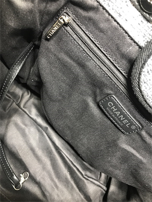 Ch*el deauville large shopping bag mixed fibers gold tone metal black a66941