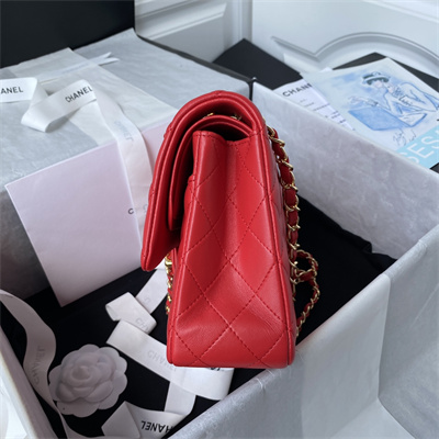 Ch*el medium classic flap bag lambskin gold tone metal red 01112