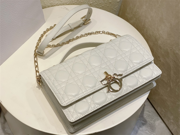 cd miss D*or top handle bag cannage lambskin white