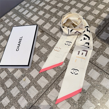 Ch*el twilly 100% silk 32008