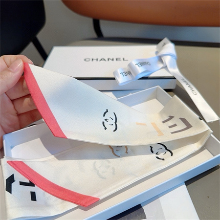 Ch*el twilly 100% silk 32008