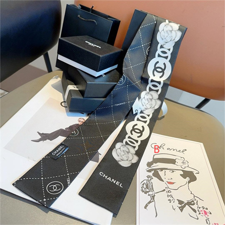 Ch*el twilly 100% silk 32018