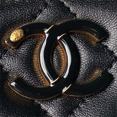 Ch*el vanity case lambskin enamel & gold-tone metal white ap3940