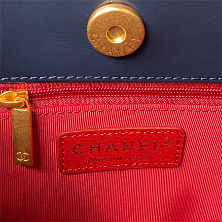 Ch*el hobo bag shinny calfskin gold tone metal navy as3690