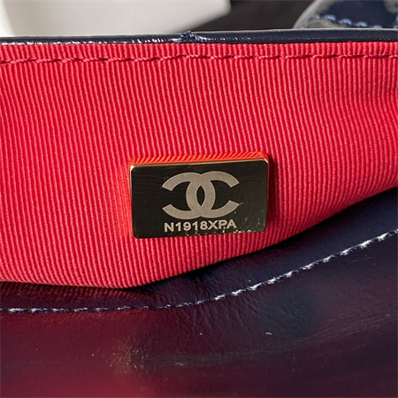 Ch*el hobo bag shinny calfskin gold tone metal navy as3690