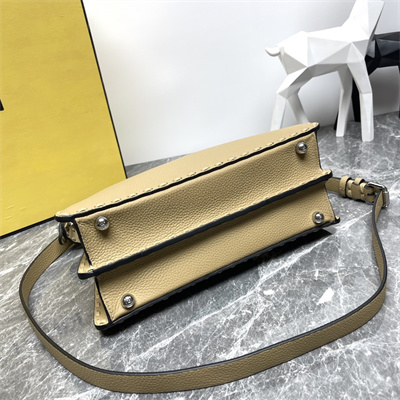 Fen.di Peekaboo ISeeU Small Cuoio Romano leatherSelleria bag with 556 hand-sewn topstitches