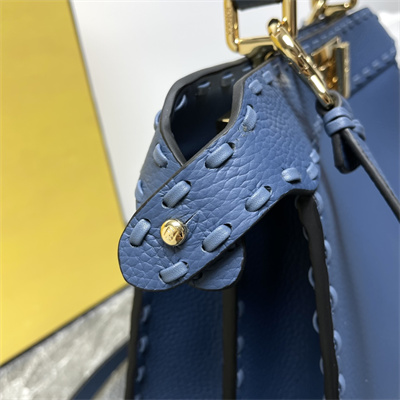 Fen.di Peekaboo ISeeU Small Cuoio Romano leatherSelleria bag with 556 hand-sewn topstitches