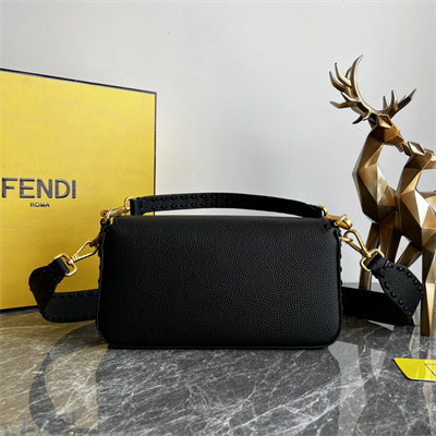 Fen.di BaguetteSelleria bag with 612 hand-sewn topstitches