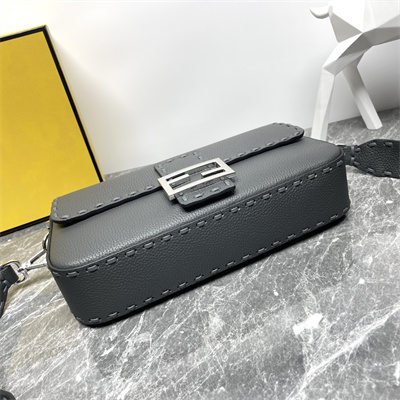 Fen.di BaguetteSelleria bag with 612 hand-sewn topstitches