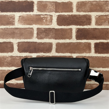 g*u*i small gg belt bag with tag black leather and black gg S*p*e canvas trim 795463