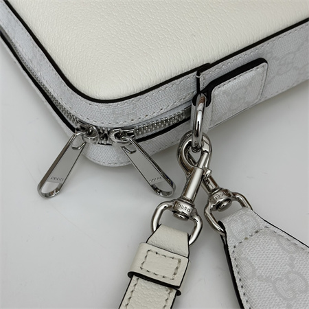 g*u*i small gg crossbody bag with tag white leather and white gg S*p*e canvas 795465