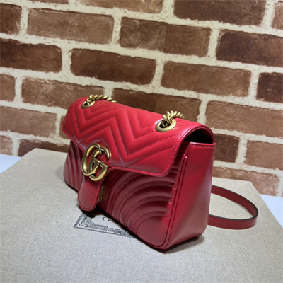 Gu.cci GG Marmont Medium Shoulder Bag Red 443497