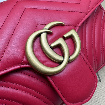 Gu.cci GG Marmont Medium Shoulder Bag Red 443497