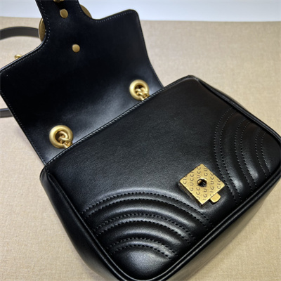 Gu.cci GG Marmont Mini Shoulder Bag Black 739682