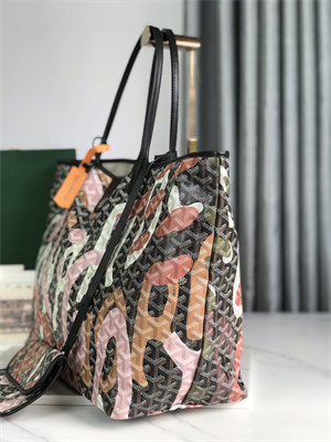 Go*ard saint l0*is gm bag in Go*ardine canvas & chevroches calfskin