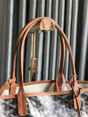 Go*ard saint l0*is pm bag in Go*ardine canvas & chevroches calfskin