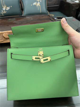 Kelly Sellier Bag Epsom Leather 25/28CM Gold/Silver Hardware In Vert Criquet Color