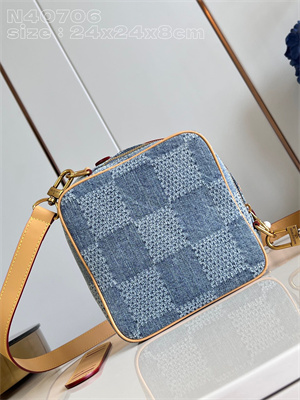L.V Chess Messenger Damier Denim 3D cotton canvas Blue M40706