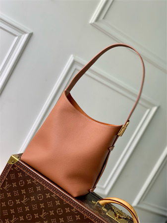 L.V Low Key Hobo PM Bag Smooth Calfskin Cognac M25354