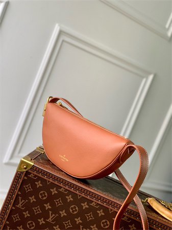 L.V Low Key Bumbag Calfskin Brown M83546