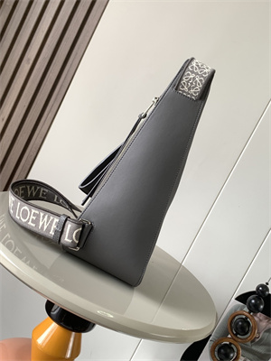 l0ew* anton sling bag in S*pple smooth calf and jacquard