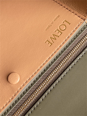 L0ew* goya bag in silk calfskin