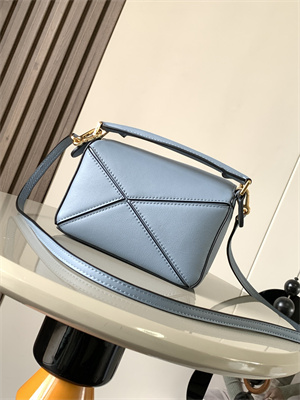 L0ew* mini puzzle bag in classic calfskin