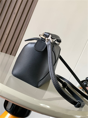 L0ew* mini puzzle bag in classic calfskin