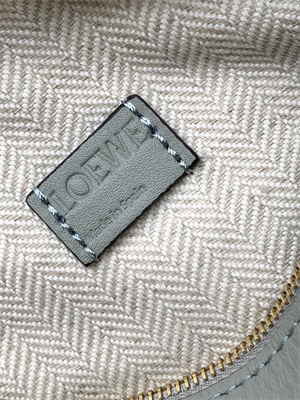 L0ew* mini puzzle bag in classic calfskin