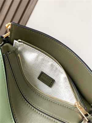 L0ew* mini puzzle bag in classic calfskin