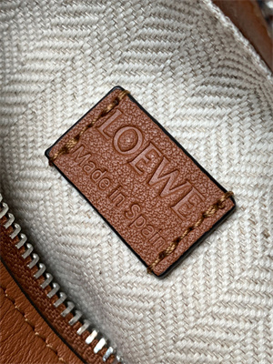 L0ew* mini puzzle bag in classic calfskin