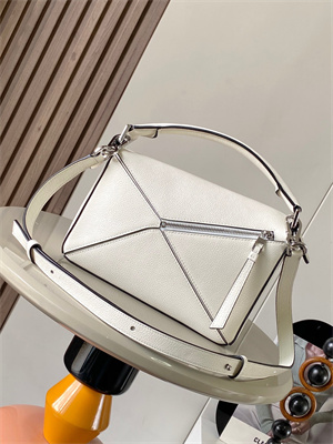 L0ew* small puzzle bag in classic calfskin