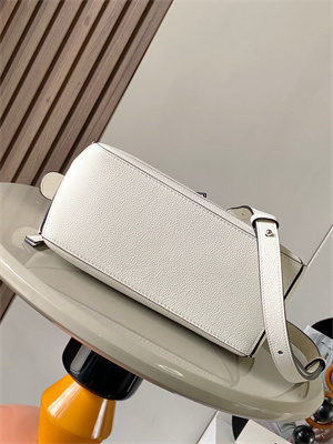 L0ew* small puzzle bag in classic calfskin