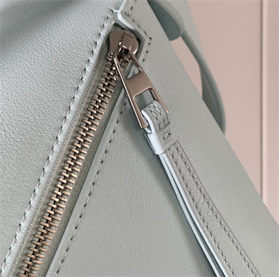 L0ew* small puzzle bag in classic calfskin