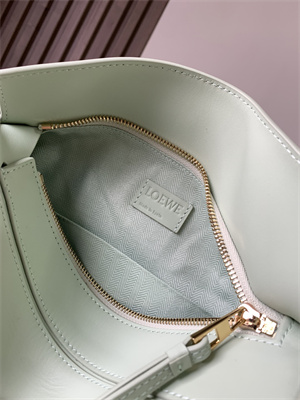 L0ew* small puzzle bag in classic calfskin