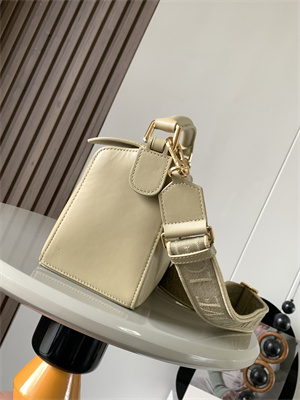 L0ew* small puzzle bag in classic calfskin
