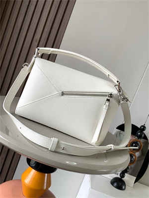 L0ew* small puzzle bag in classic calfskin