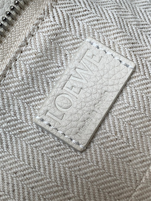 L0ew* small puzzle bag in classic calfskin