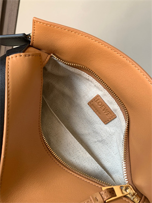 L0ew* small puzzle bag in classic calfskin