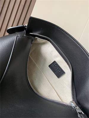 L0ew* small puzzle bag in classic calfskin