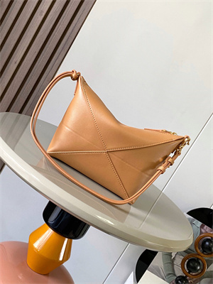 L0ew* puzzle fold pouch in shinny nappa calfskin