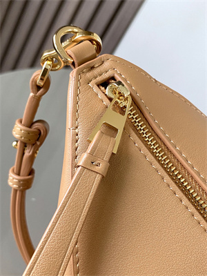 L0ew* puzzle fold pouch in shinny nappa calfskin