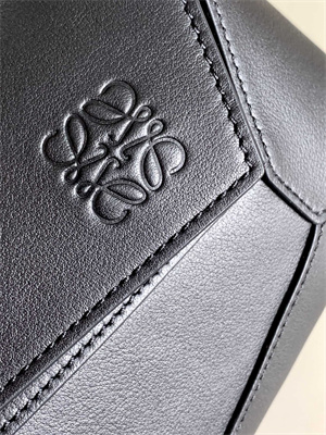 L0ew* puzzle hobo bag in classic calfskin