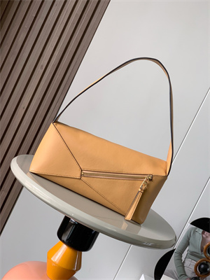 L0ew* puzzle hobo bag in classic calfskin