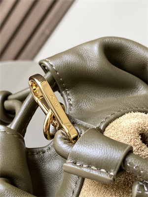 L0ew* medium flamenco purse in mellow nappa lambskin