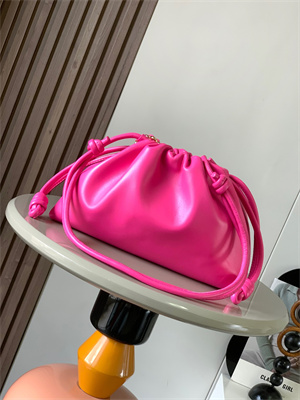 L0ew* medium flamenco purse in mellow nappa lambskin