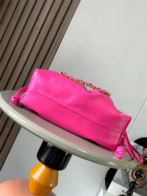 L0ew* medium flamenco purse in mellow nappa lambskin