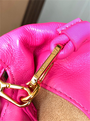 L0ew* medium flamenco purse in mellow nappa lambskin