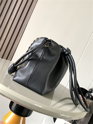 L0ew* medium flamenco purse in mellow nappa lambskin