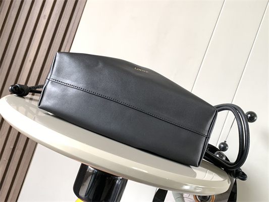 L0ew* medium flamenco purse in mellow nappa lambskin